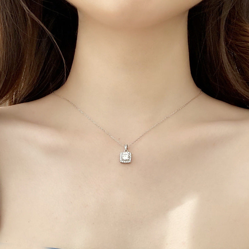 S925 Sterling Silver Moissanite Pendant Necklace - Brilliant Sparkle